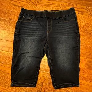 Bandolino denim jean skimmers long shorts size 16 W